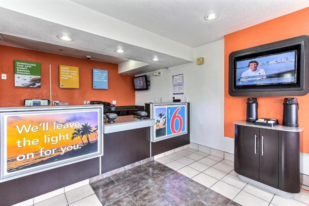 Motel 6-Salinas, Ca - North Monterey Area Extérieur photo