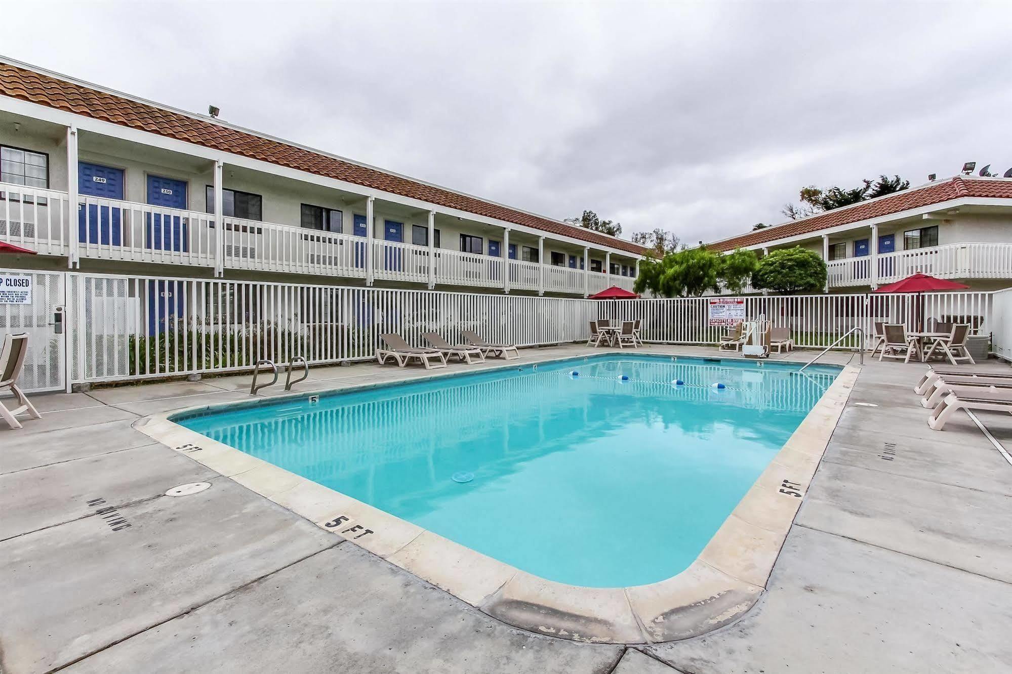 Motel 6-Salinas, Ca - North Monterey Area Extérieur photo